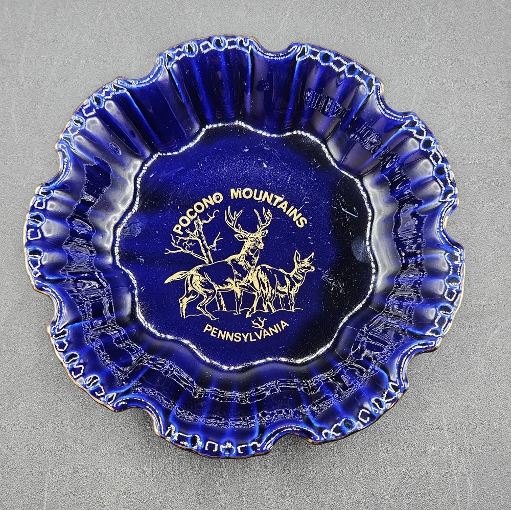 Pocono Mountains, Pennsylvania Cobalt Blue With Deer, Gold Trim RuffledEdge Dish